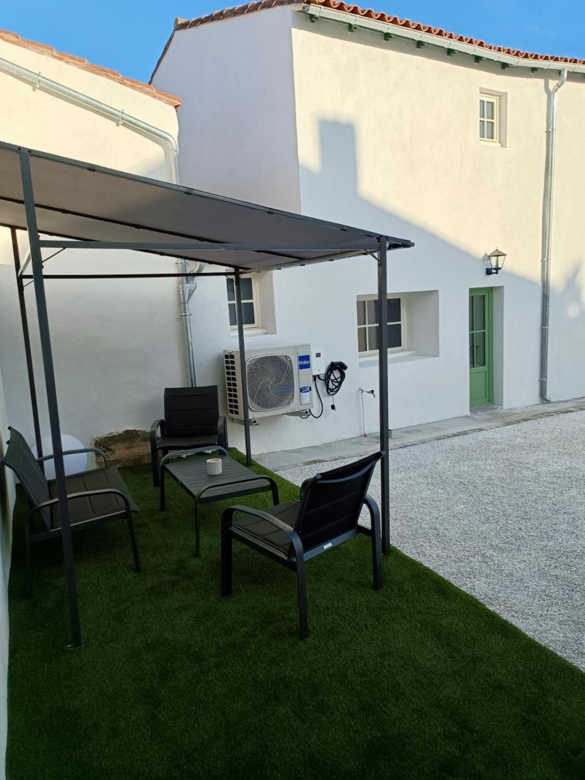 Maison De Centre-Ville Ars En Re Ars-en-Re Exterior photo